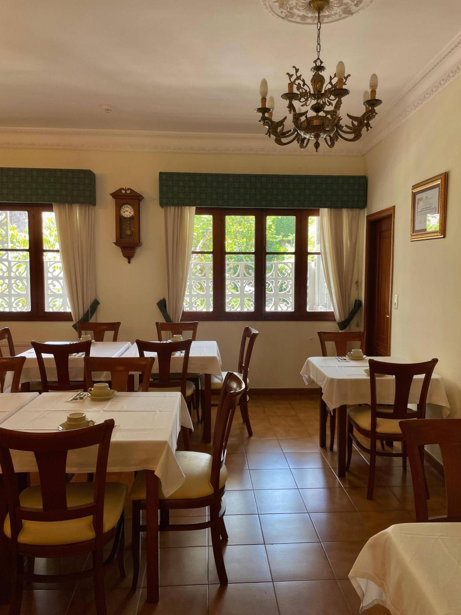 Hotel Amandi О Грове Екстериор снимка