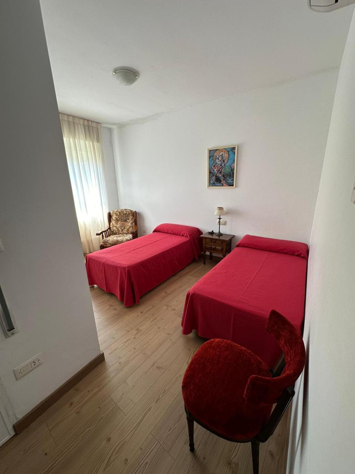 Hotel Amandi О Грове Екстериор снимка